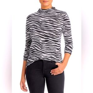 beachlunchlounge Black and White Zebra Print Top